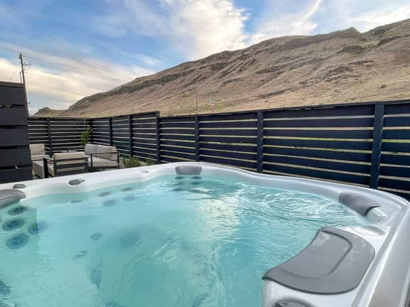 Wild Horse - Hot tub, Game Room, River Views